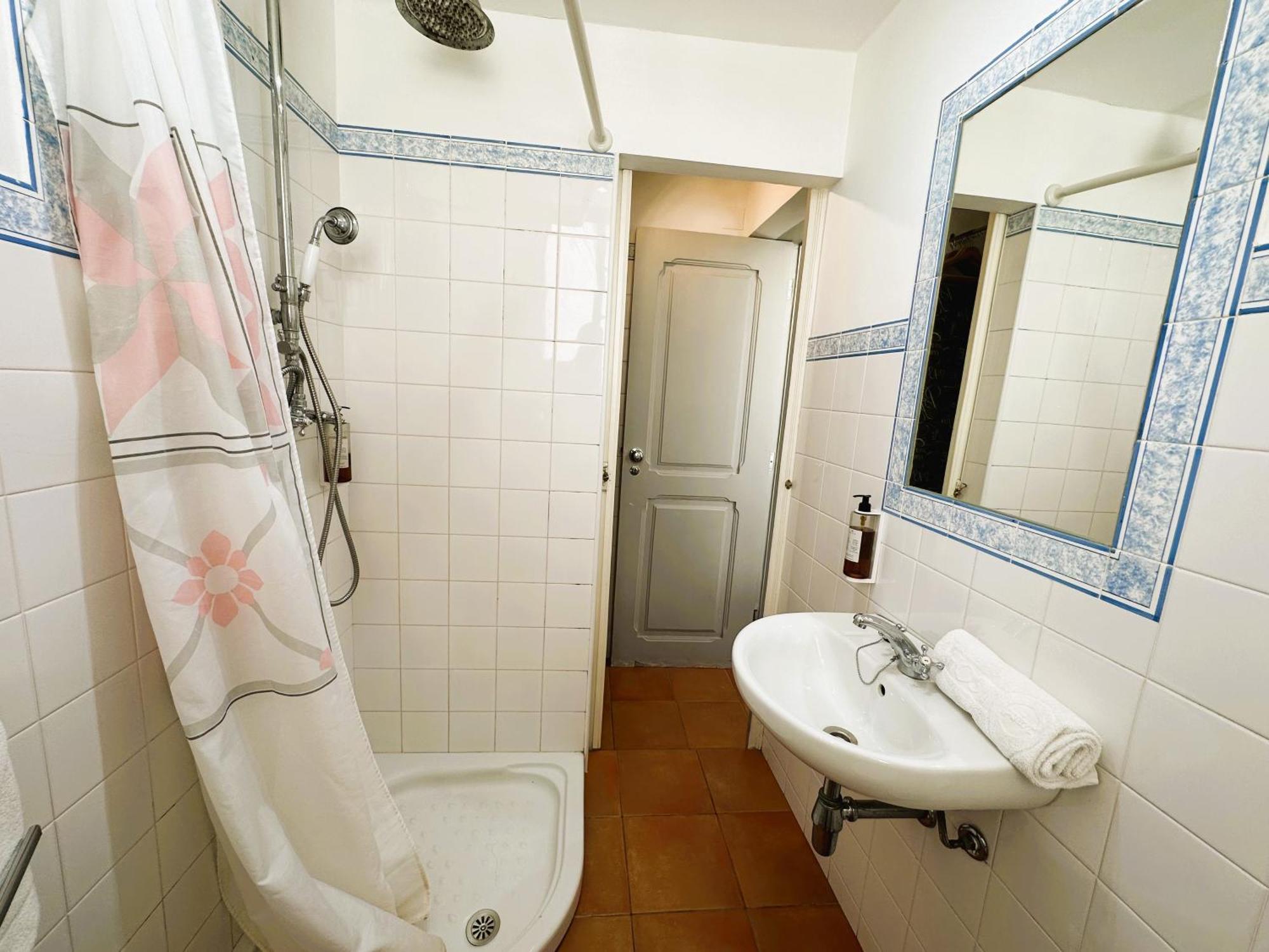 Estrela Charming Rooms By Host-Point Lisboa Phòng bức ảnh
